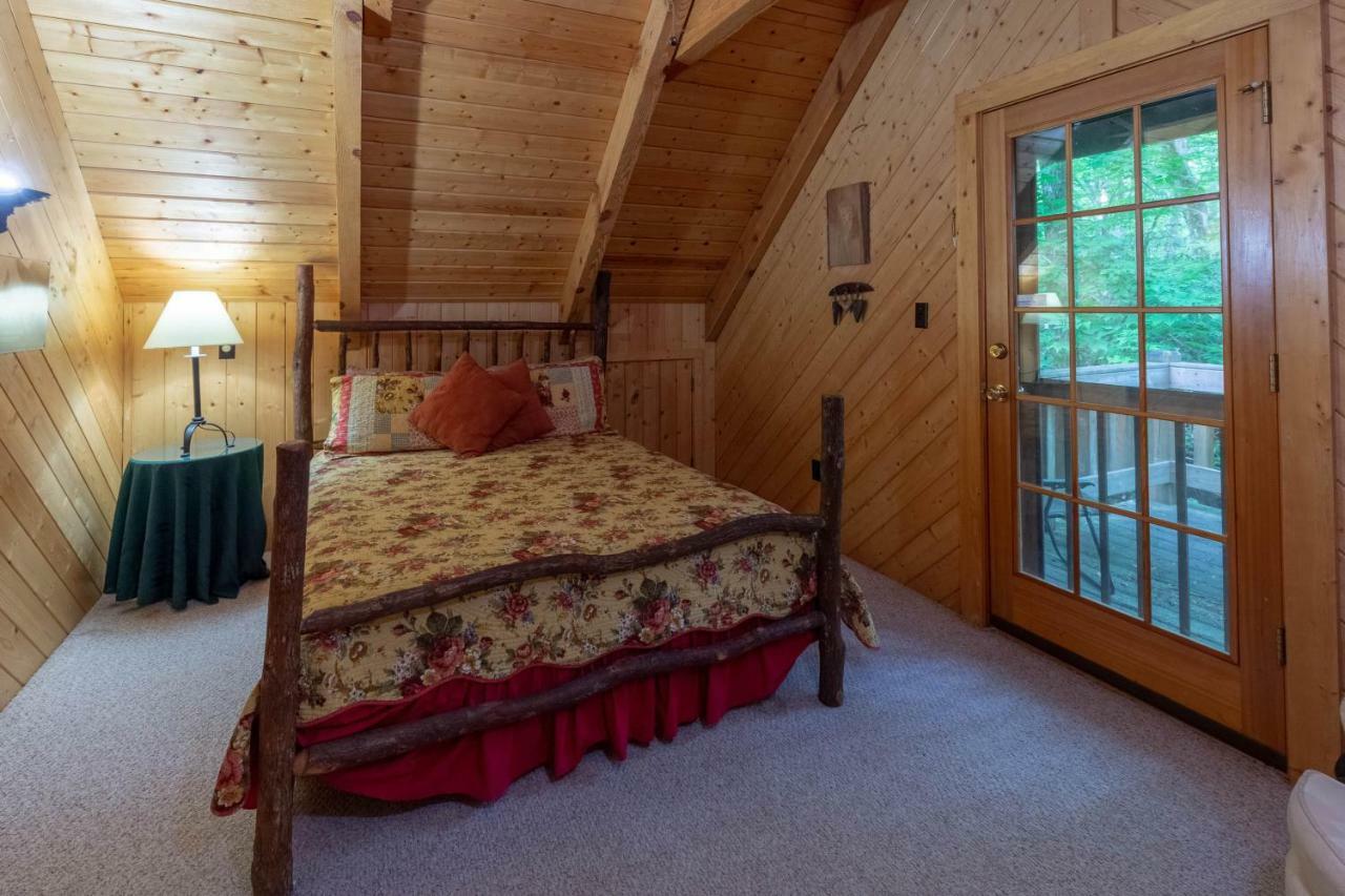 הוילה Whittier Creekside Bunkhouse מראה חיצוני תמונה